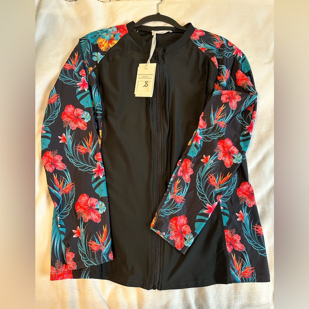 Long sleeve, full zip rash guard